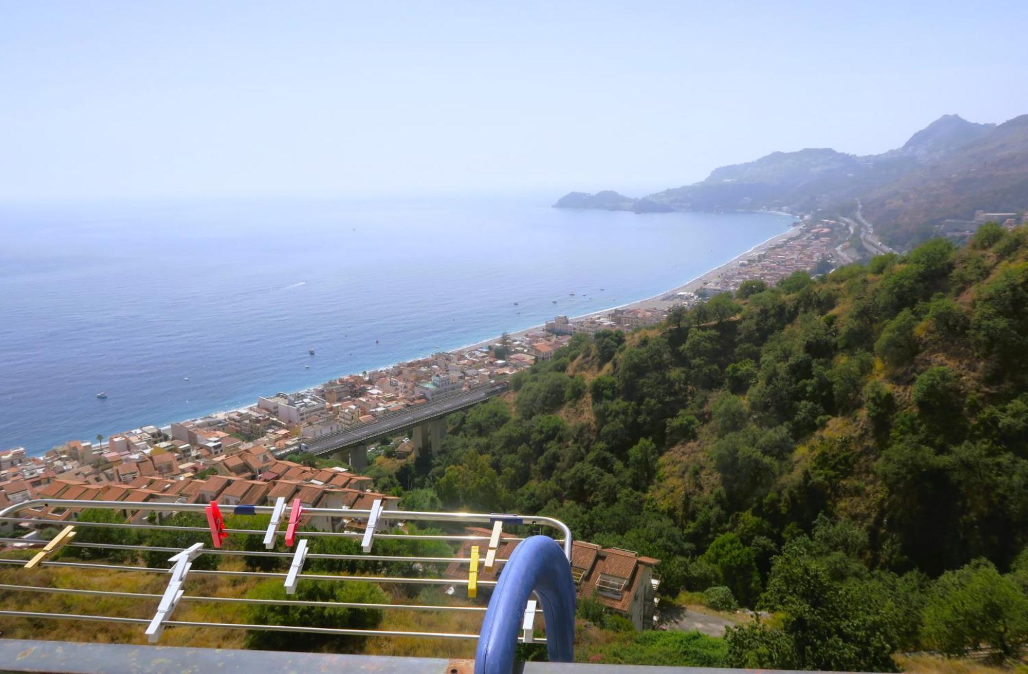 Collina Del Sole Apartment Letojanni Exterior photo