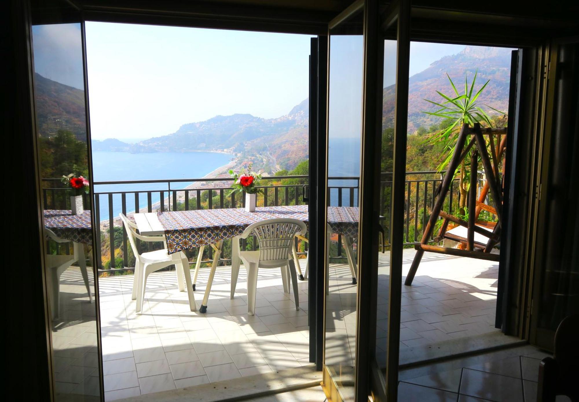 Collina Del Sole Apartment Letojanni Exterior photo